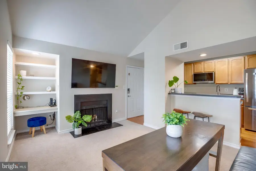 3908 Penderview Dr #638, Fairfax, VA 22033 - #3