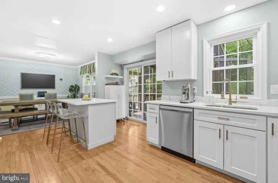 8853 Applecross Ln, Springfield, VA 22153 - #2