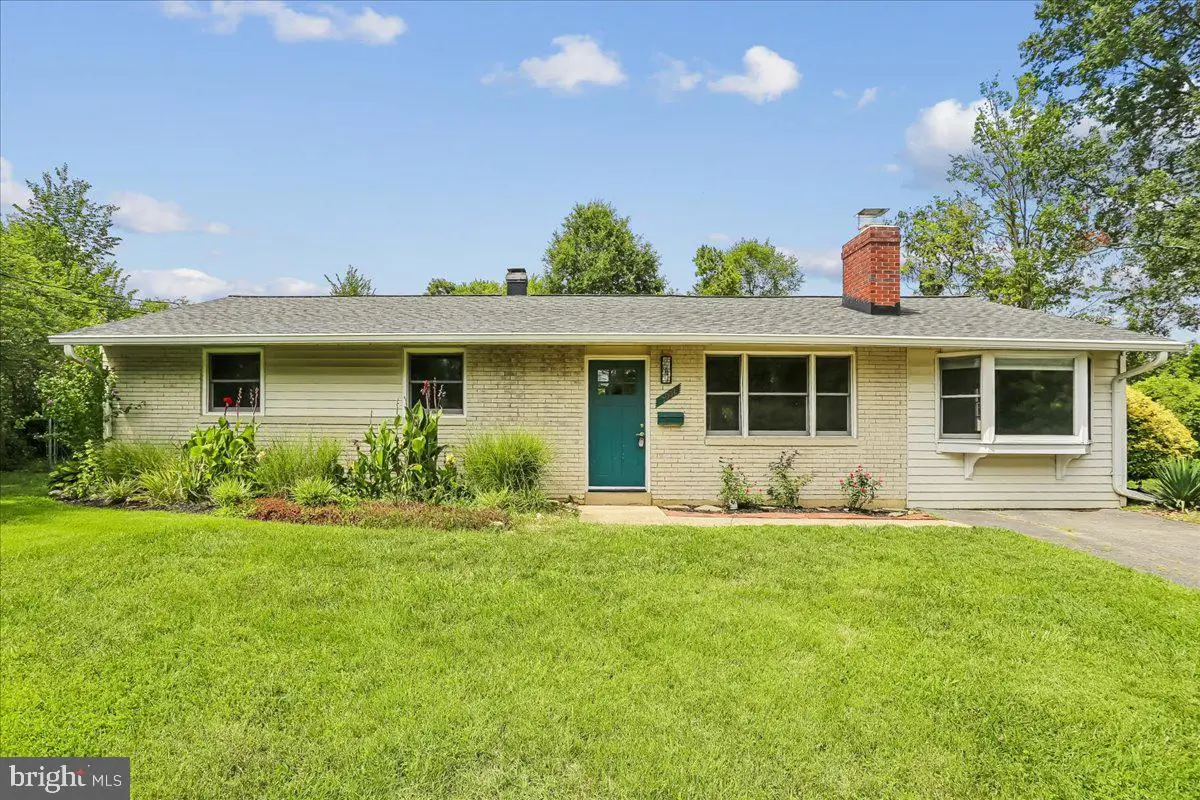 5002 Eastchester Cir, Alexandria, VA 22310 - #1