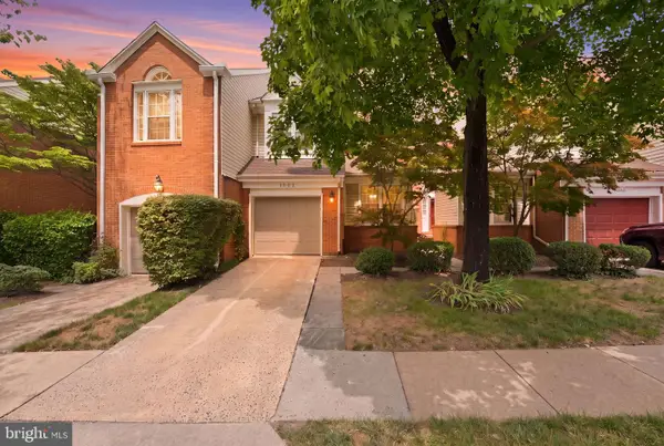 1902 Duffield Ln, ALEXANDRIA, VA 22307