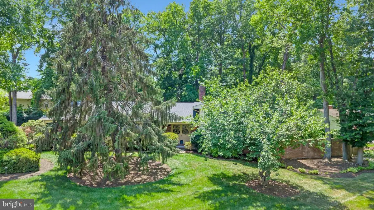 4401 Dolphin Ln, Alexandria, VA 22309 - #1
