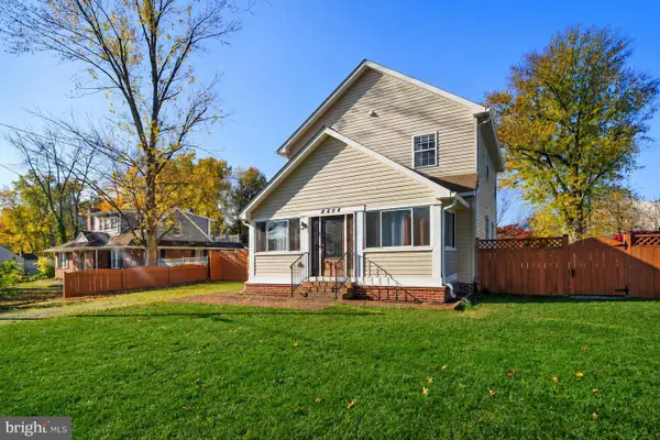 8604 Woodlawn Ct, ALEXANDRIA, VA 22309