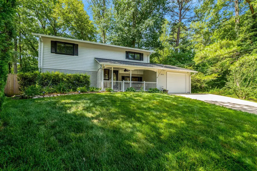 8213 Springfield Village Dr, Springfield, VA 22152 - #2