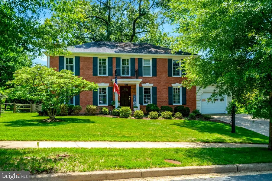 4315 Wakefield Dr, Annandale, VA 22003 - #2