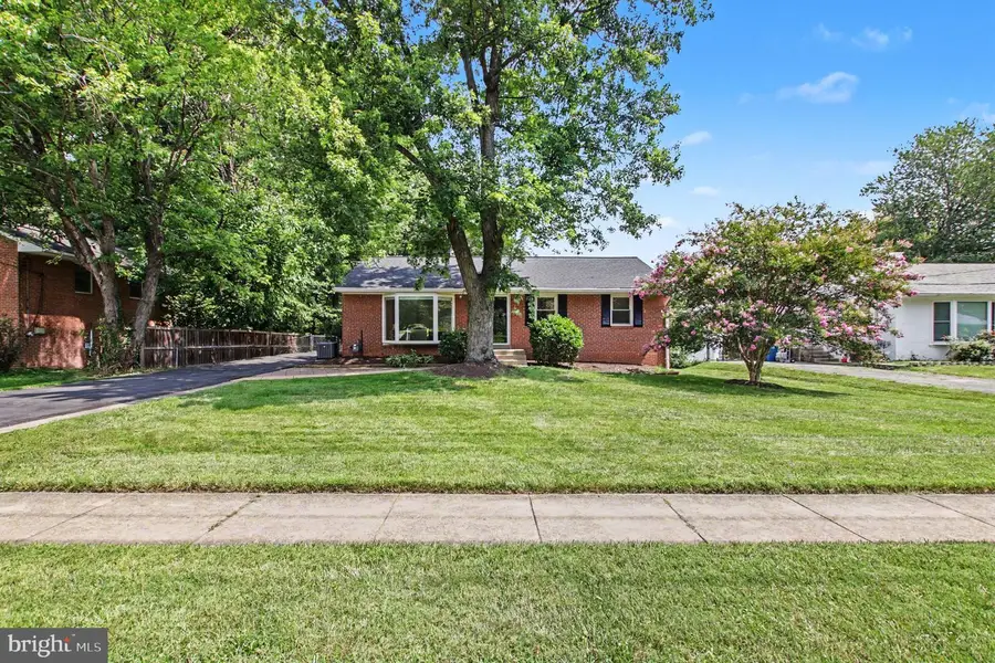 5422 Ferndale St, Springfield, VA 22151 - #2