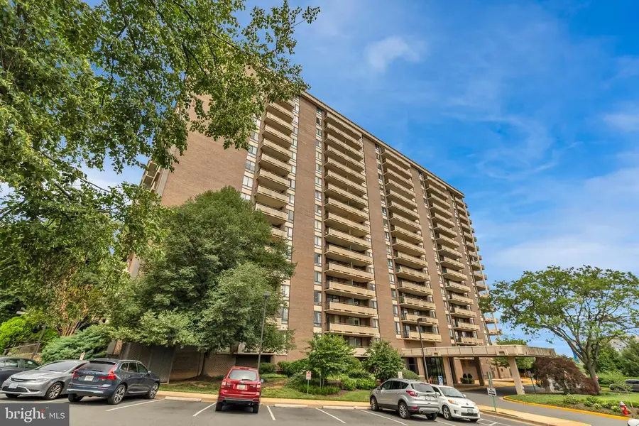 1800 Old Meadow Rd #1014, McLean, VA 22102 - #2