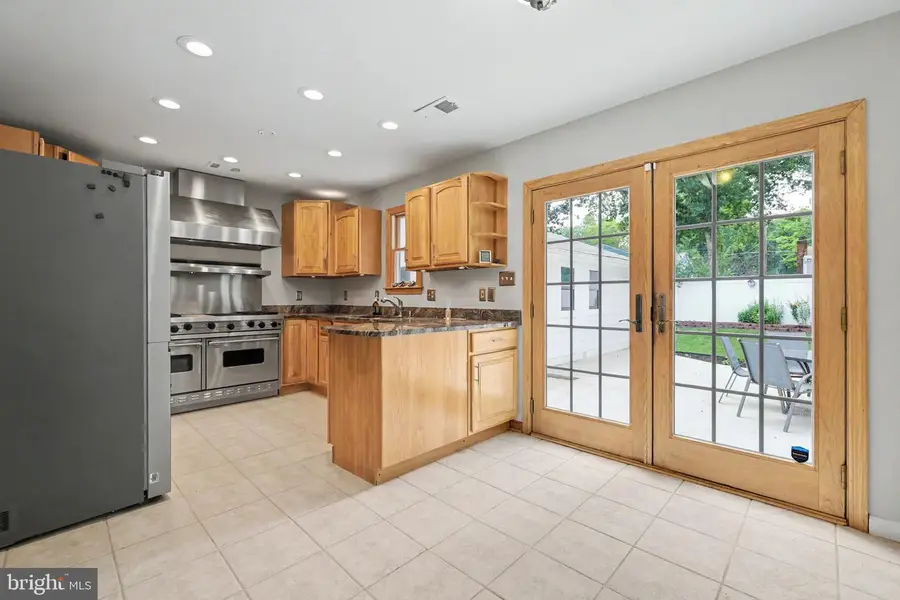 3128 Wayne Rd, Falls Church, VA 22042 - #2