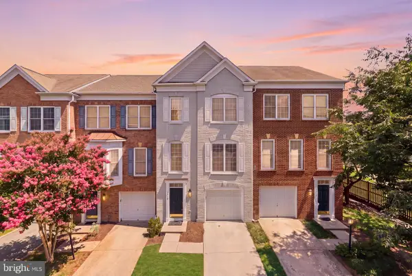 2512 Terra Cotta Cir, HERNDON, VA 20171
