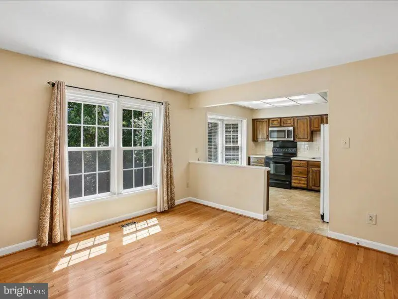 5194 Kimscott Ct, Annandale, VA 22003 - #3