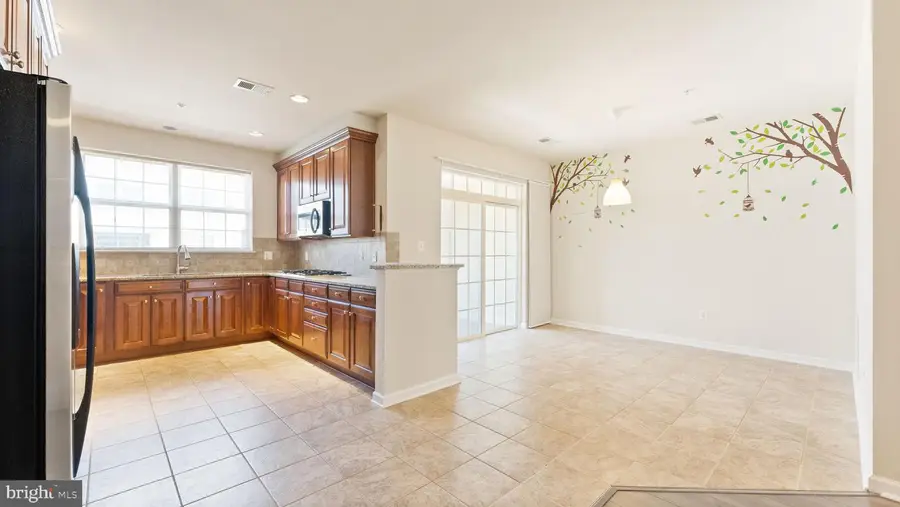 4427-b Beechstone Ln, Fairfax, VA 22033 - #2
