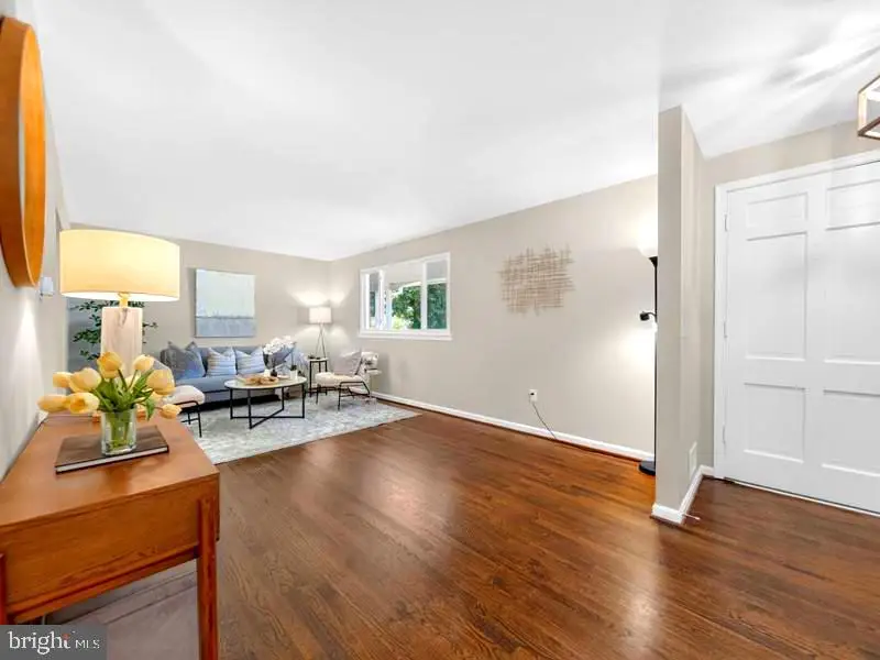 5502 Kings Park Dr, Springfield, VA 22151 - #2