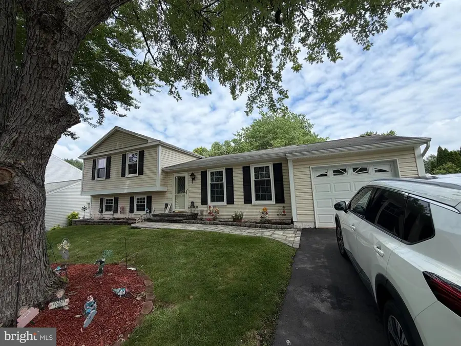 13626 Old Dairy Rd, Herndon, VA 20171 - #2