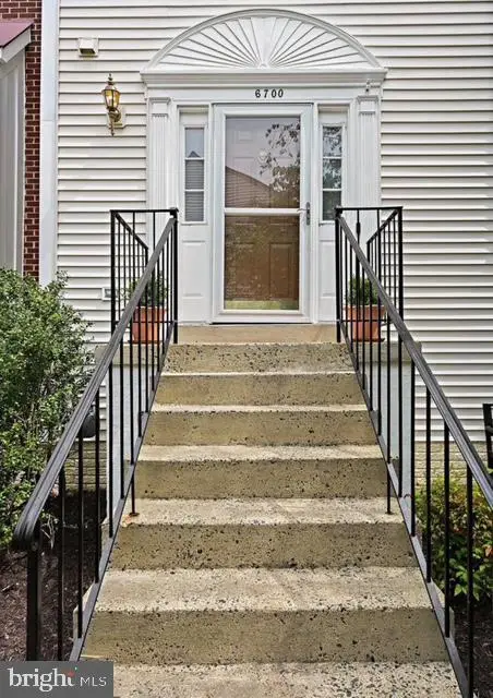 6700 Jenny Leigh Ct, Centreville, VA 20121 - #1