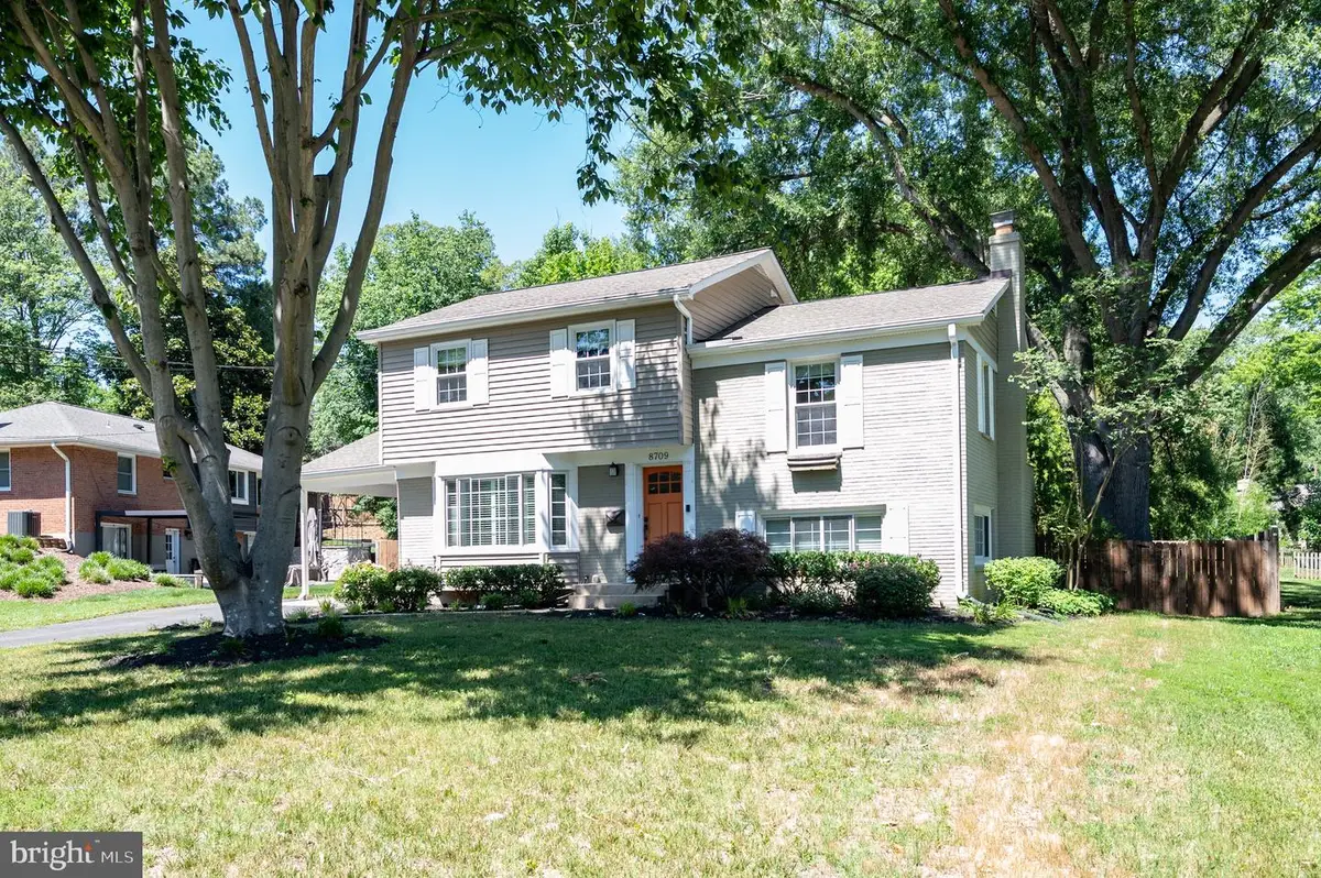 8709 Waterford Rd, Alexandria, VA 22308 - #1