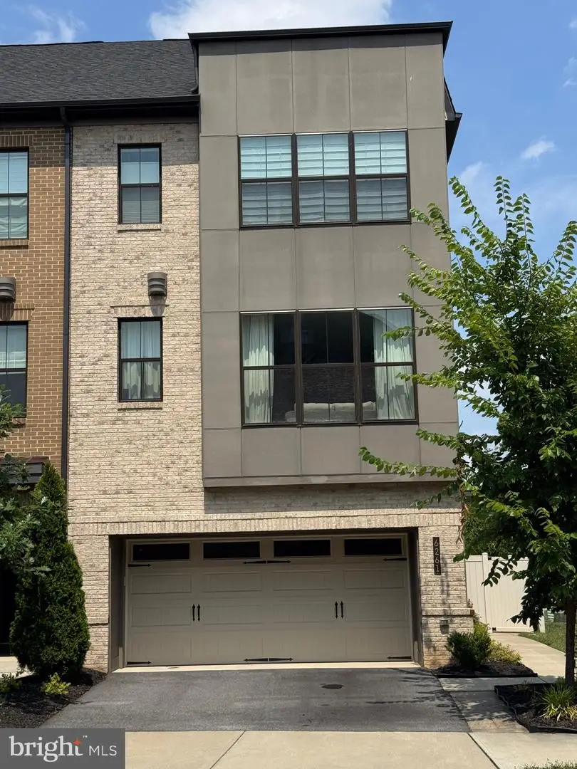 6261 Edsall Rd, Alexandria, VA 22312 - #2