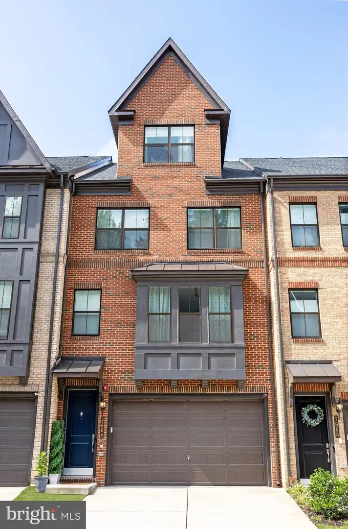 3806 Rainier Dr, Fairfax, VA 22033 - #3
