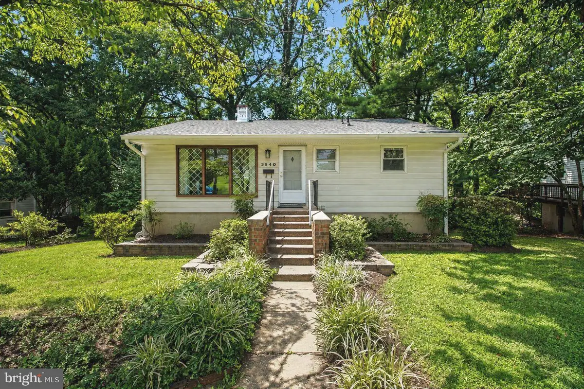 3840 Pinewood Ter, Falls Church, VA 22041 - #1