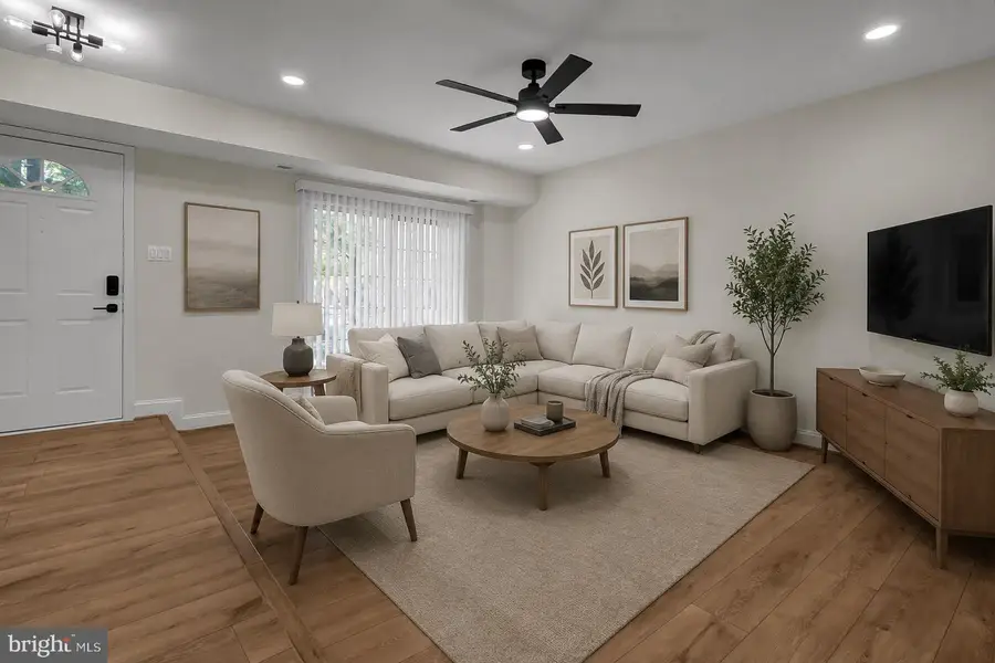 6372 Birch Leaf Ct, Burke, VA 22015 - #2
