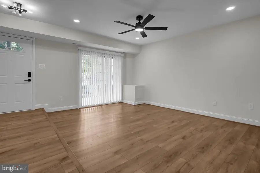 6372 Birch Leaf Ct, Burke, VA 22015 - #3