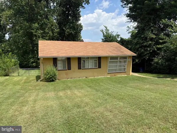 6404 Maplewood Dr, FALLS CHURCH, VA 22041