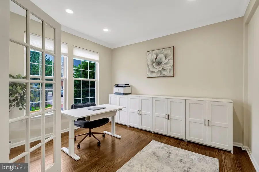 4172 Mccloskey Ct, Chantilly, VA 20151 - #3