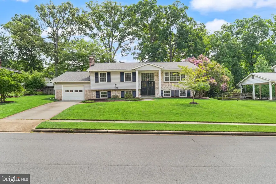 5012 Portsmouth Rd, Fairfax, VA 22032 - #2