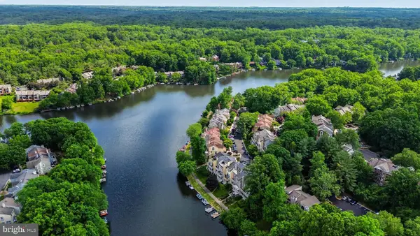 11103 Lake Chapel Ln, RESTON, VA 20191
