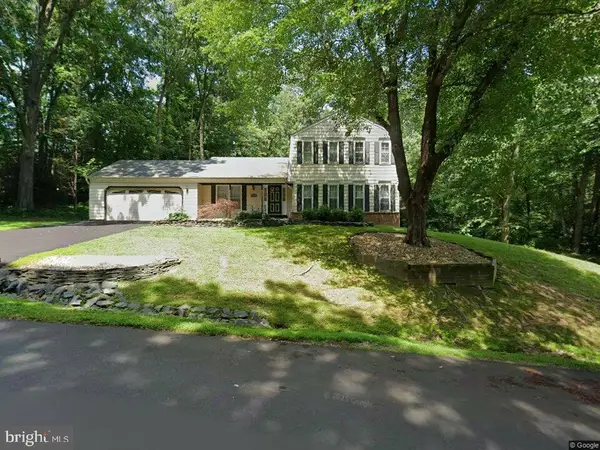 6121 Queens Brigade Ct, FAIRFAX, VA 22030