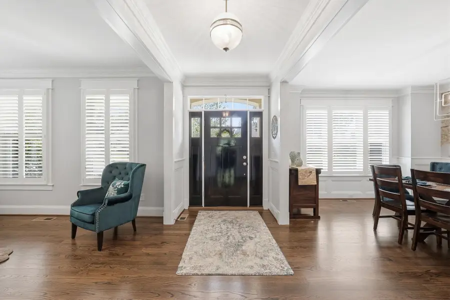 6810 Broyhill Street A Broyhill St, McLean, VA 22101 - #2