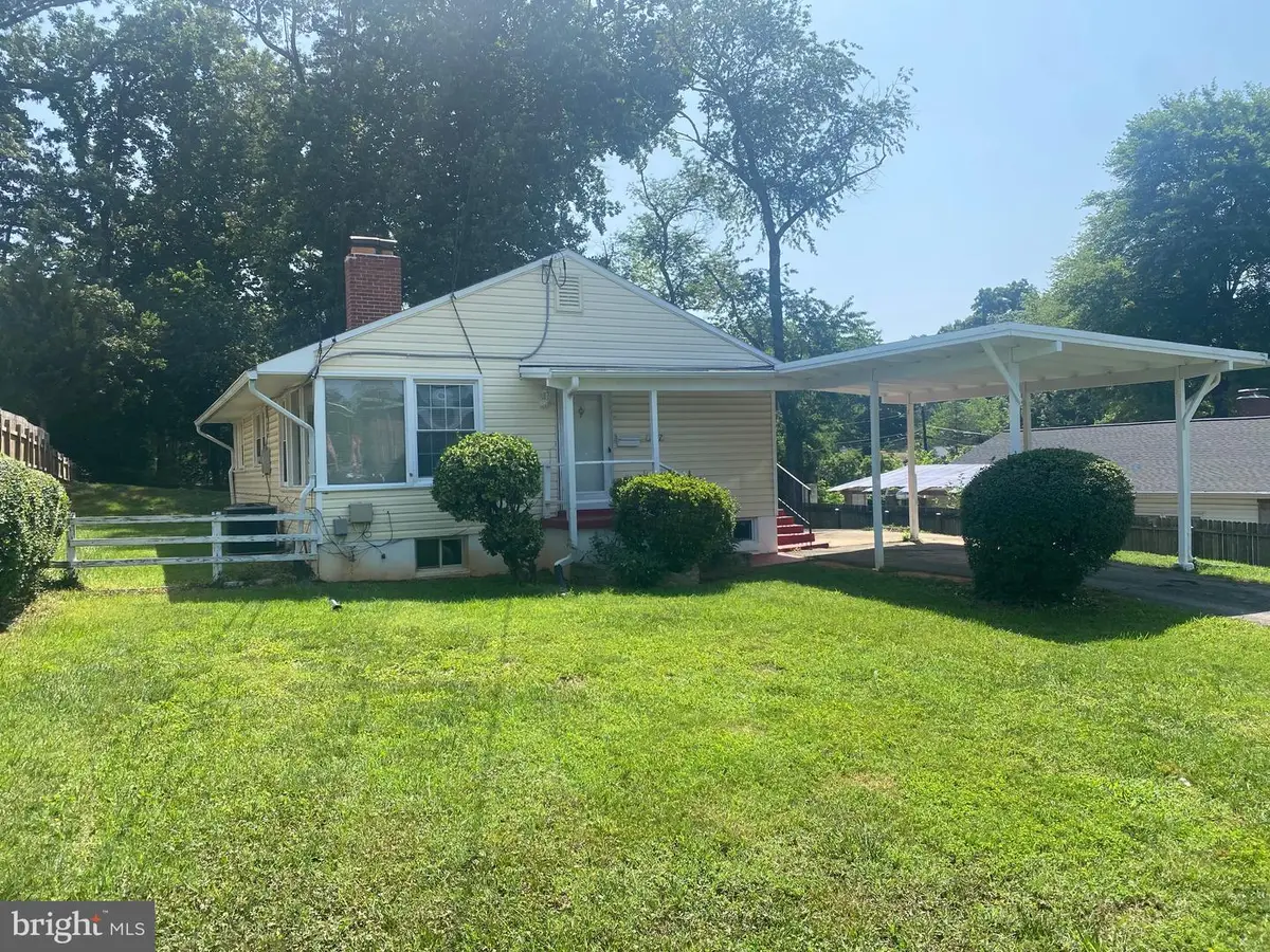 3137 Graham Rd, Falls Church, VA 22042 - #1