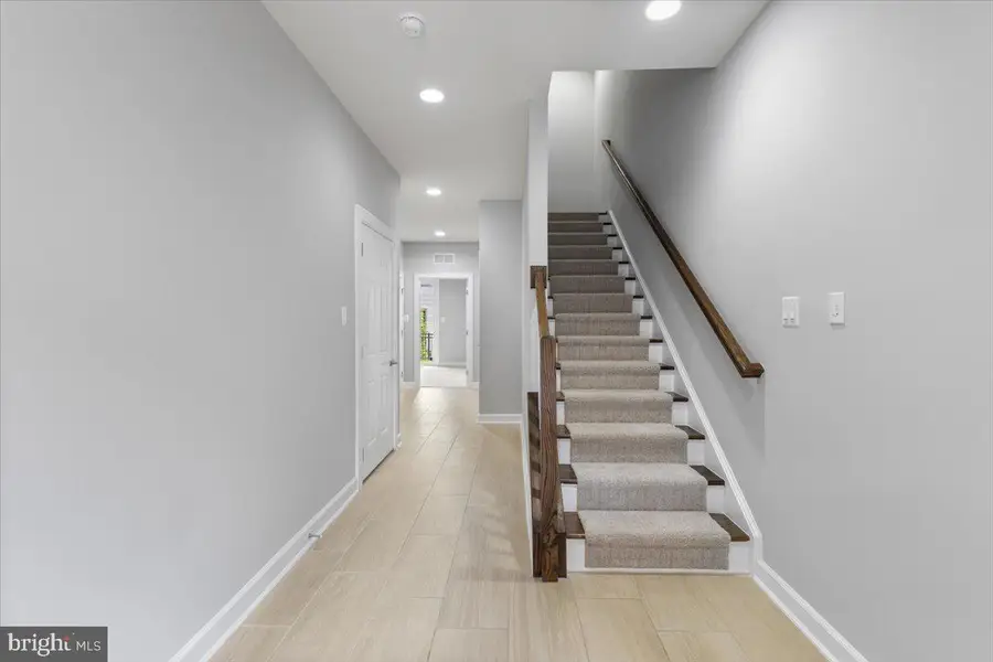3117 Sundrops Ct, Fairfax, VA 22031 - #3