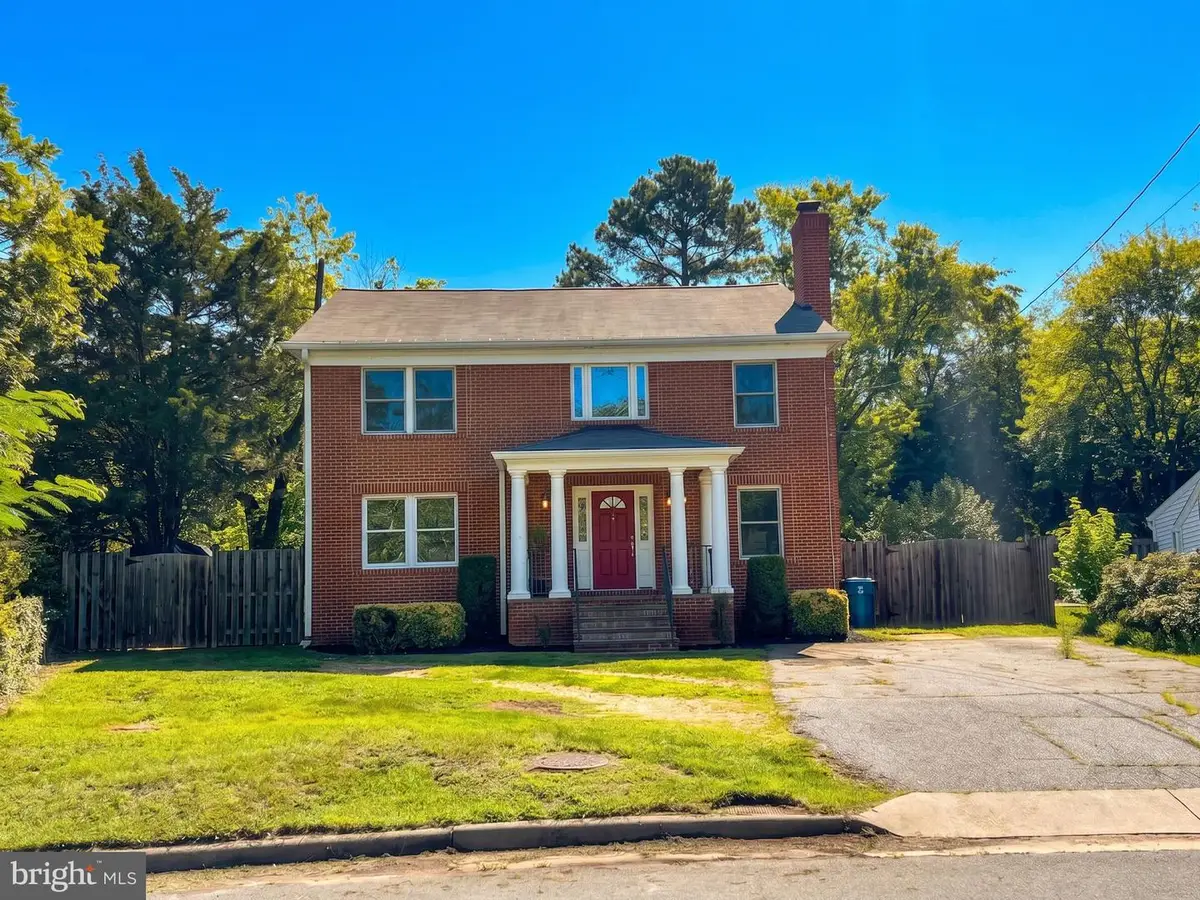 6268 Wills St, Alexandria, VA 22310 - #1