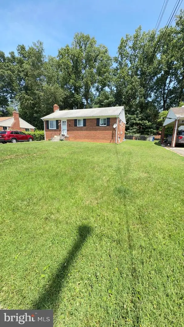 7424 Marc Dr, Falls Church, VA 22042 - #1