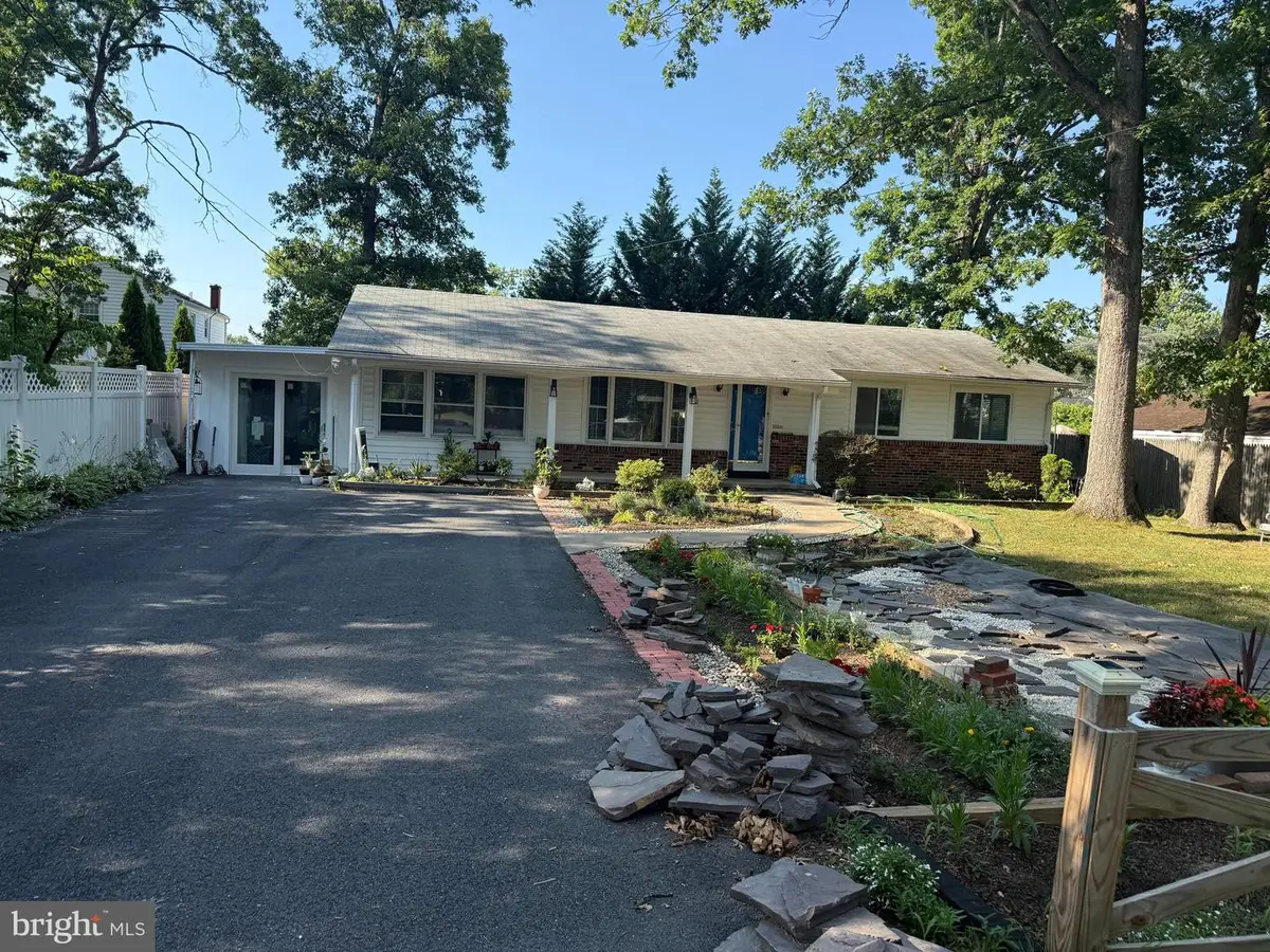 6472 Fourth St, Alexandria, VA 22312 - #1