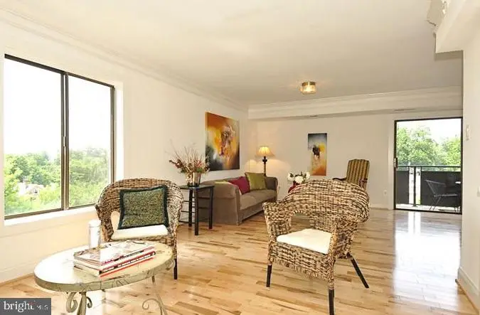 6001 Arlington Boulevard #816, Falls Church, VA 22044 - #1