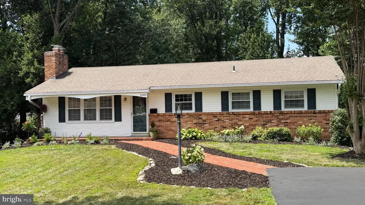 4300 Lamarre Dr, Fairfax, VA 22030 - #1