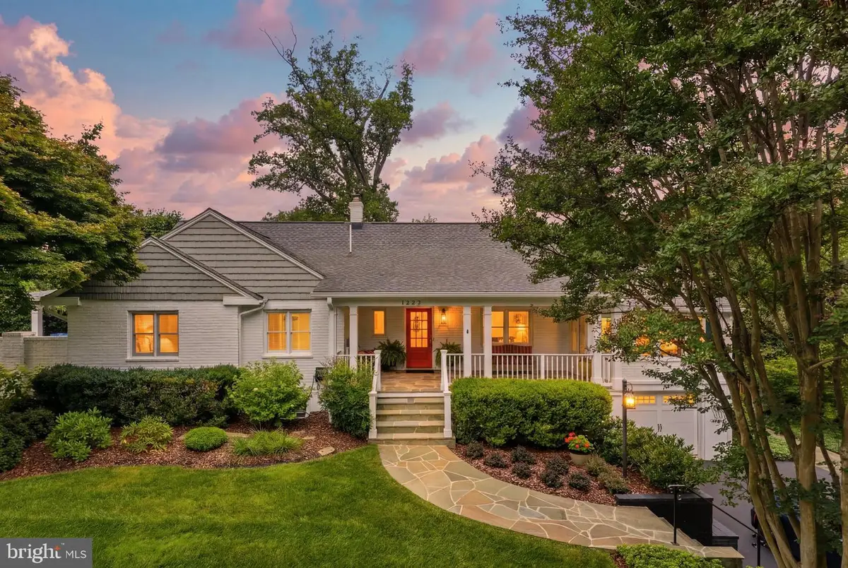 1622 Forest Ln, McLean, VA 22101 - #1