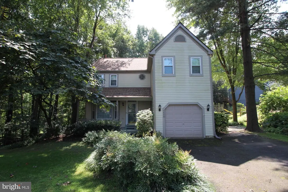 1649 Bennington Hollow Ln, Reston, VA 20194 - #1