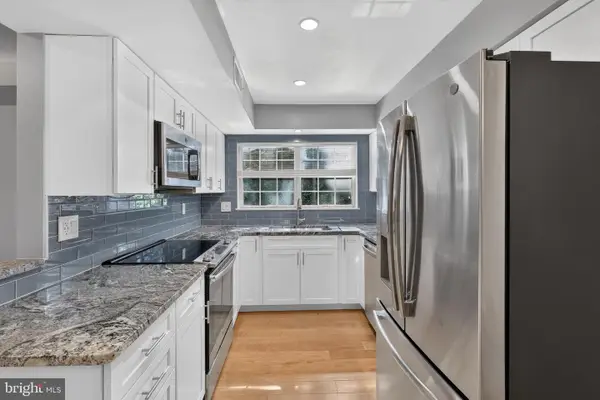 7742 New Providence Dr #108, FALLS CHURCH, VA 22042