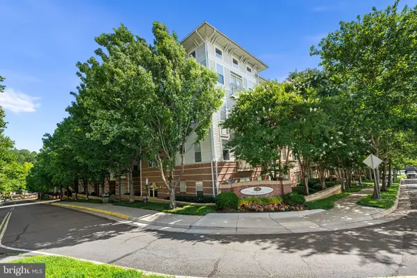 9490 Virginia Center Blvd #428, VIENNA, VA 22181