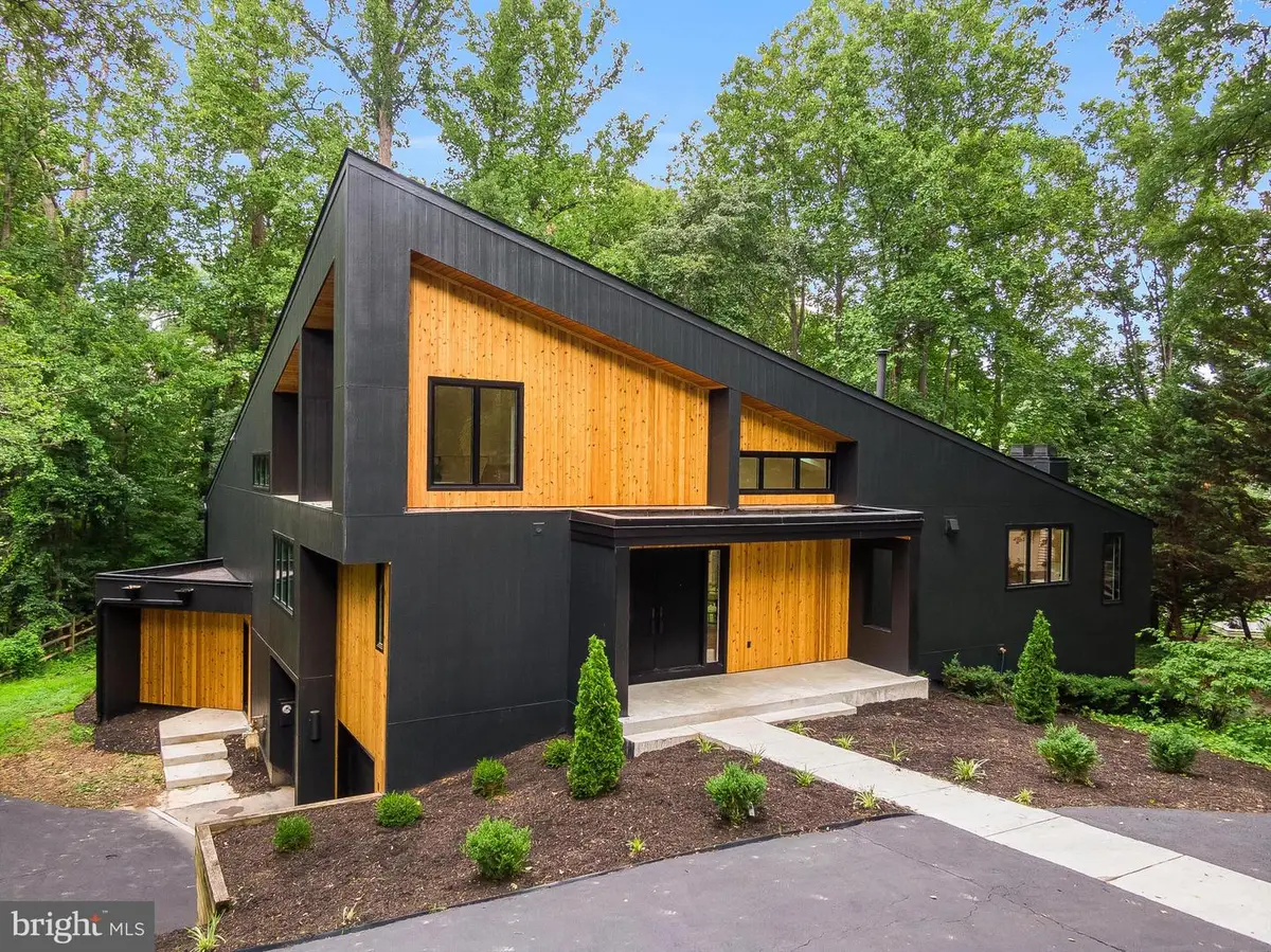 11582 Greenwich Point Rd, Reston, VA 20194 - #1