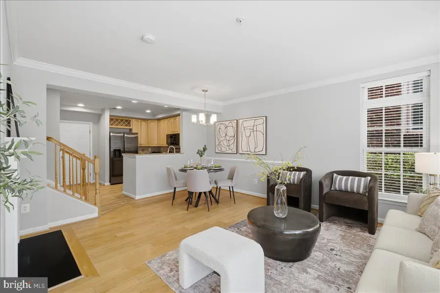 4593 Whittemore Pl #1131, Fairfax, VA 22030 - #3