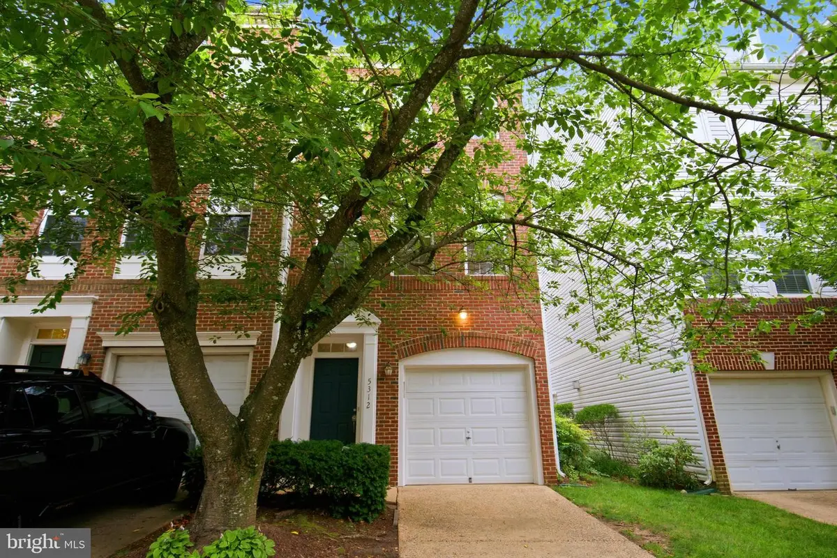 5312 Chieftain Cir, Alexandria, VA 22312 - #1