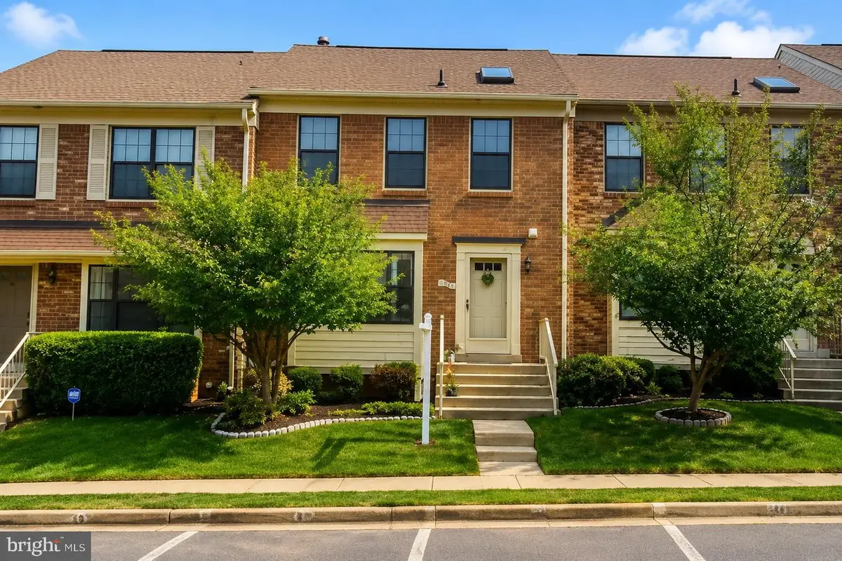 3952 Rosebay Ct, Fairfax, VA 22033 - #1
