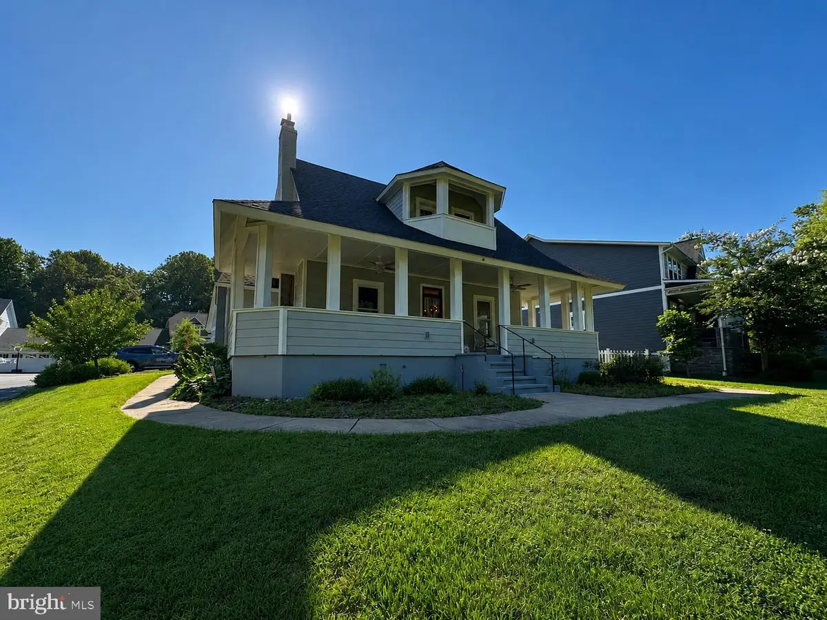 1106 Monroe St, Herndon, VA 20170 - #1