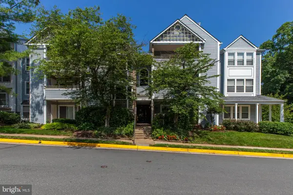 7707 Lafayette Forest Dr #21, ANNANDALE, VA 22003