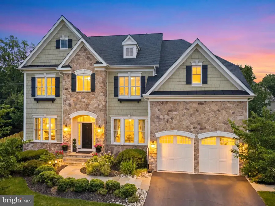 6189 Adeline Ct, McLean, VA 22101 - #2
