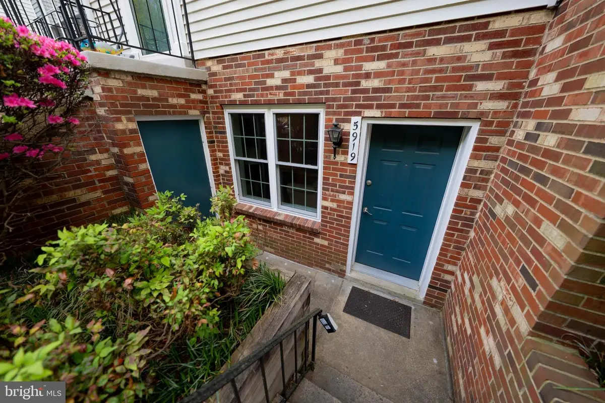 5919 First Landing Way #1483, Burke, VA 22015 - #1