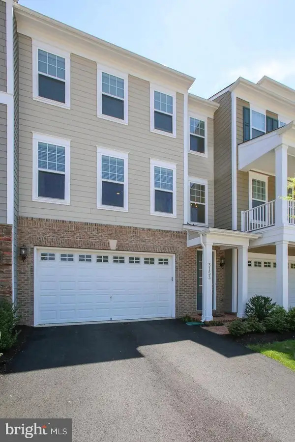 3153 Stone Oak Pl, OAKTON, VA 22124