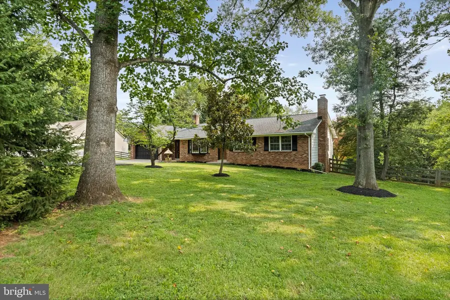 11334 Waples Mill Rd, Oakton, VA 22124 - #3